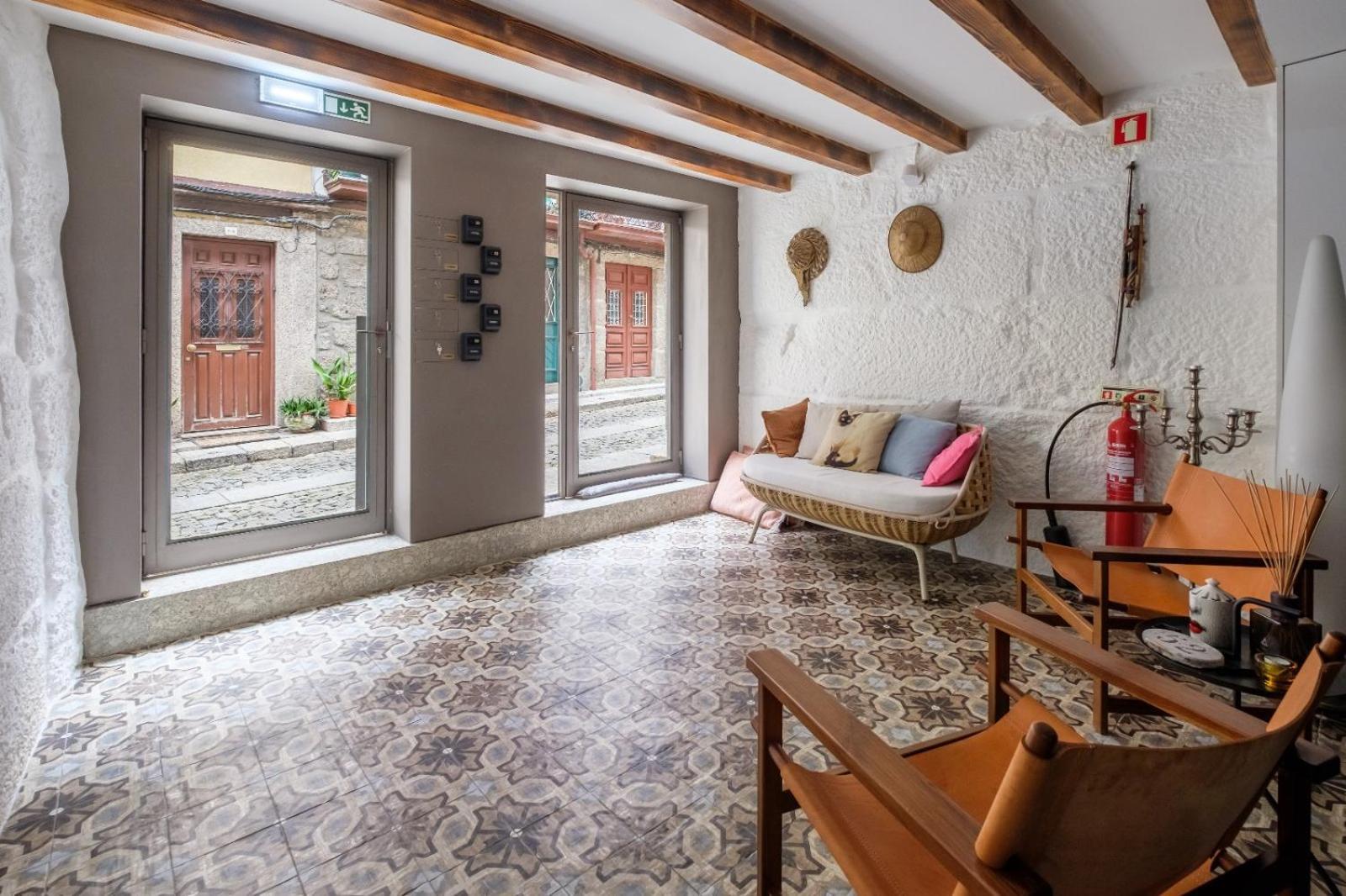 Casa Velhinha - Design, Culture And Comfort In Гимарайнш Экстерьер фото